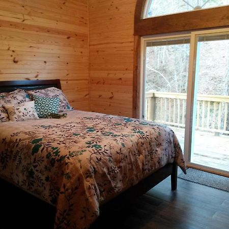 132 Catherine Park #1 Cozy Romantic Cabin On The Creek Villa Hot Springs Exteriör bild